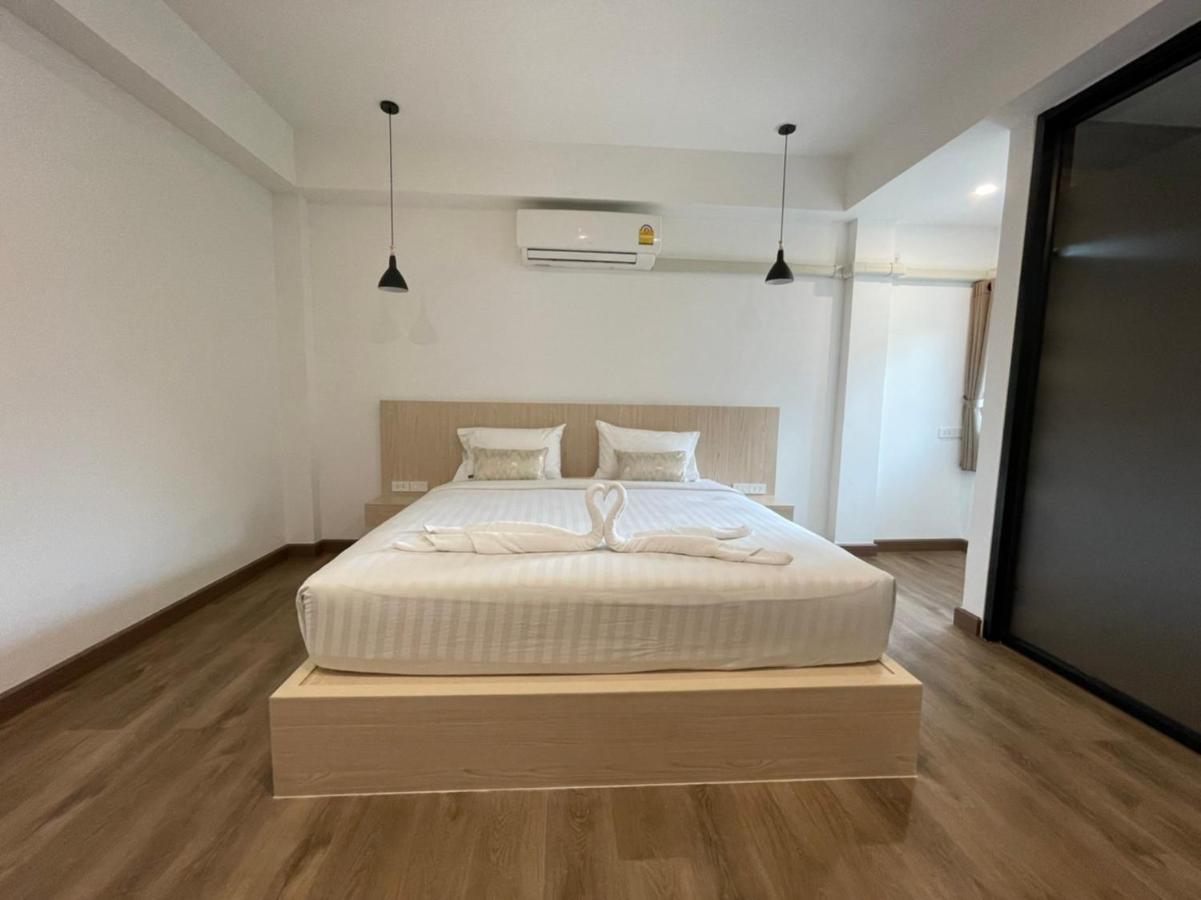 Pimann Place Hotel Csiangraj Kültér fotó