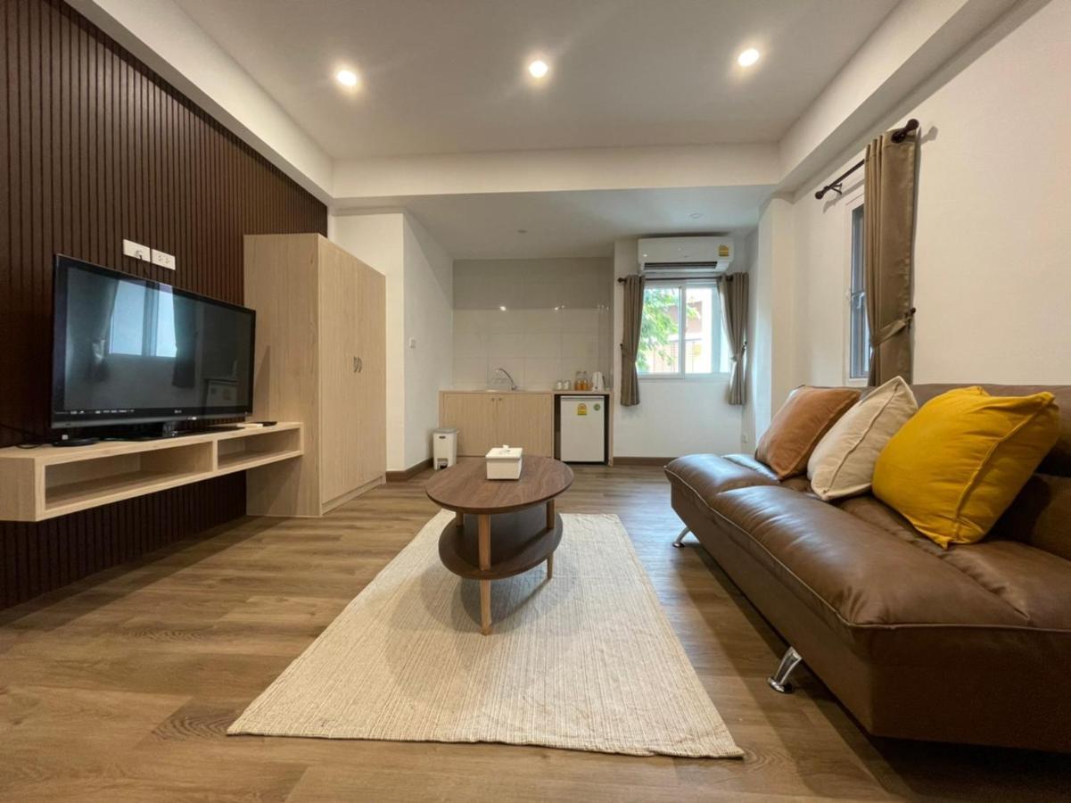 Pimann Place Hotel Csiangraj Kültér fotó